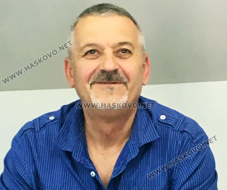  Д-р Николов