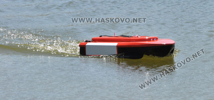 Летен релакс на "Сивата вода" - риболов, къпане и тест за лодки