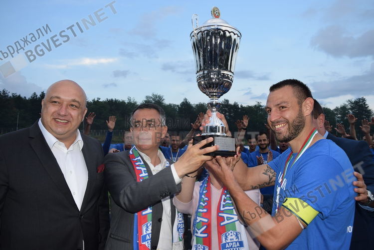 Министър Кралев се среща с ръководството на „Арда“ заради стадиона, канят и премиера