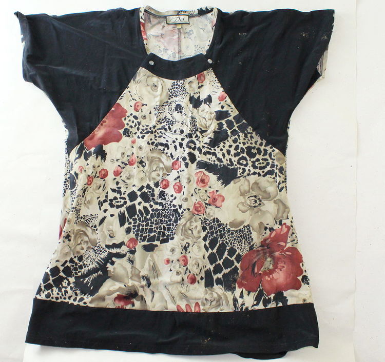 МВР пусна снимки на дрехите, открити край Негован