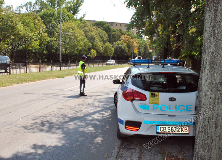 Шахта подметна Голф и го прати в огражденията на булевард „Васил Левски“