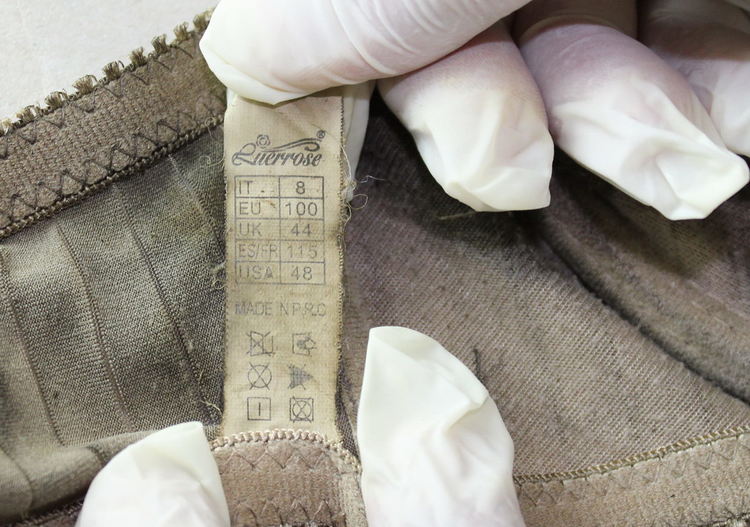 МВР пусна снимки на дрехите, открити край Негован