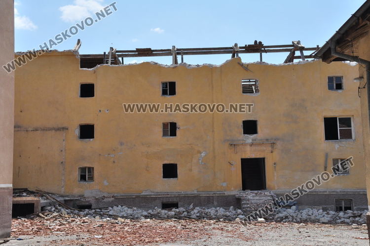 Вдигат жилищна сграда на мястото на тютюневия склад до зала „Спартак“