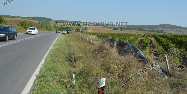Два Фолксвагена се разбиха край Минерални бани