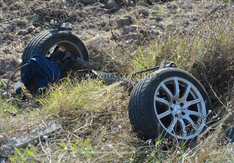 Два Фолксвагена се разбиха край Минерални бани