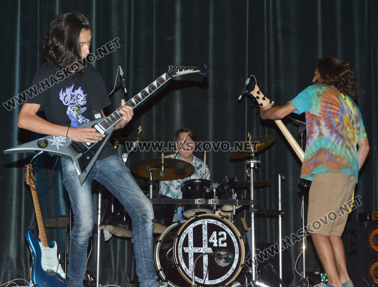 Дария Боева, Ива Димова и „Creep“ са №1 в Младежкия поп-рок фест в Хасково