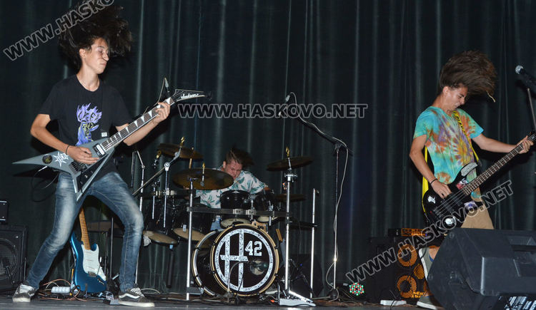 Дария Боева, Ива Димова и „Creep“ са №1 в Младежкия поп-рок фест в Хасково