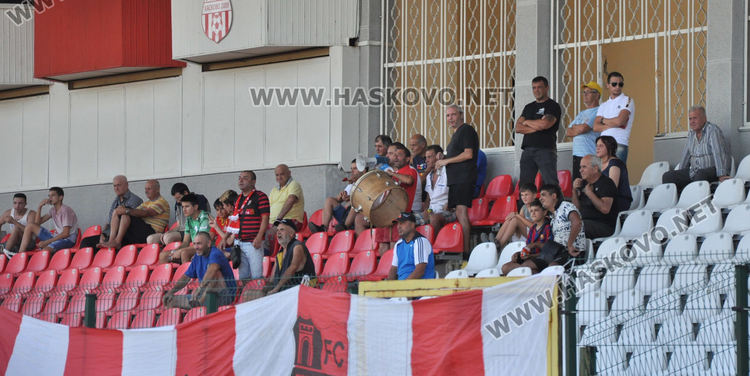 ФК „Хасково” разби „Димитровград” с 4:1, Шекеров с червен картон