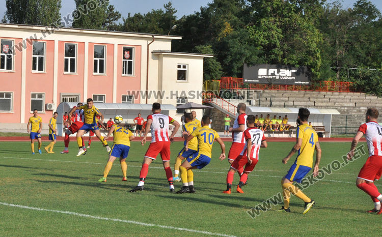 ФК „Хасково” разби „Димитровград” с 4:1, Шекеров с червен картон