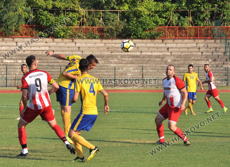 ФК „Хасково” разби „Димитровград” с 4:1, Шекеров с червен картон