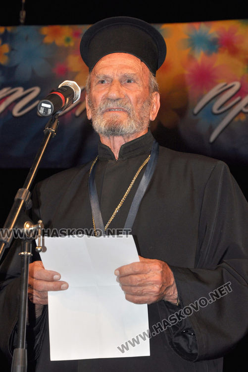 Отец Антони Енев