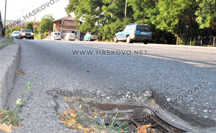 Хасковлии: Коли и велосипеди се разбиват в шахти без капаци по Кърджалийска