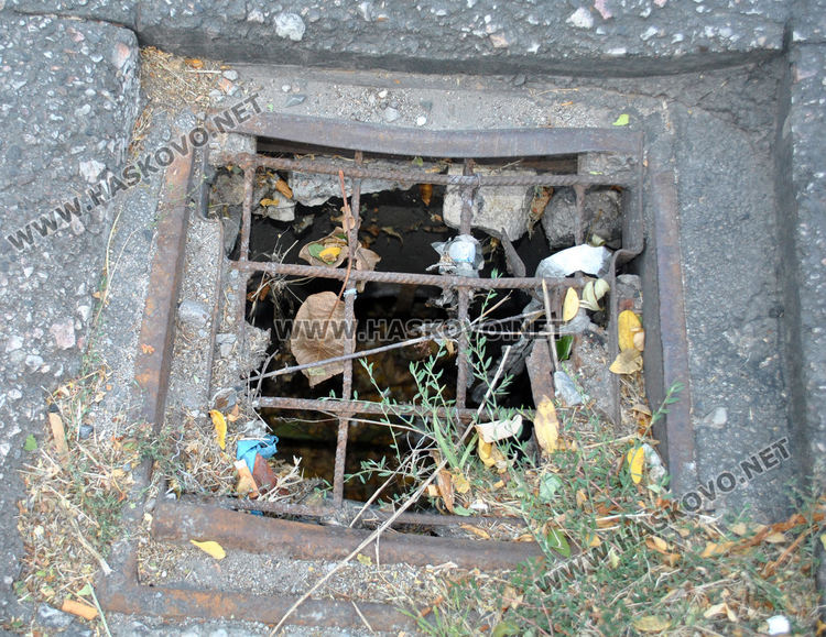 Хасковлии: Коли и велосипеди се разбиват в шахти без капаци по Кърджалийска