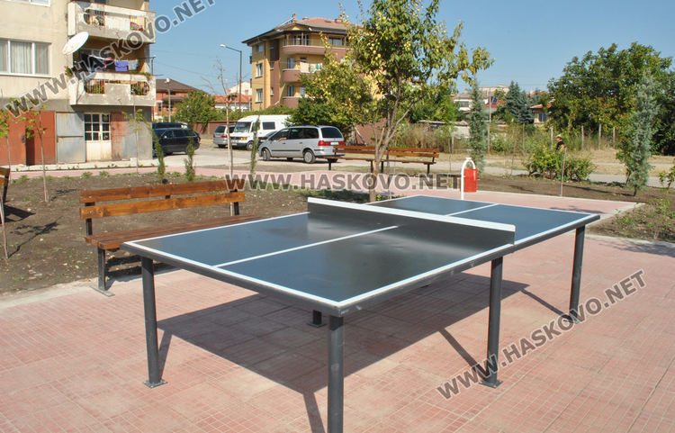 В хасковския квартал „Хисаря“ вече се радват на нова детска площадка