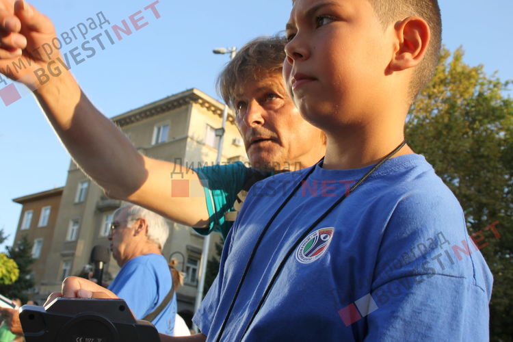 Моторници плуваха в центъра на Димитровград