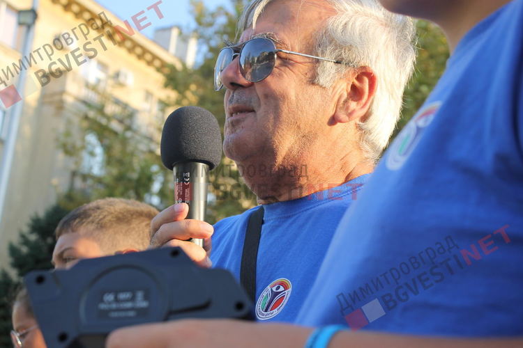 Моторници плуваха в центъра на Димитровград