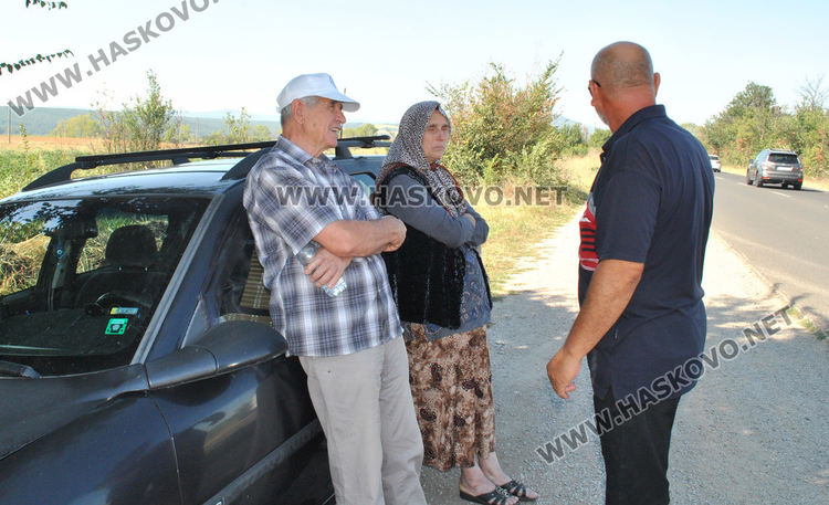 Два Мерцедеса и Фолксваген във верижна катастрофа край Конуш