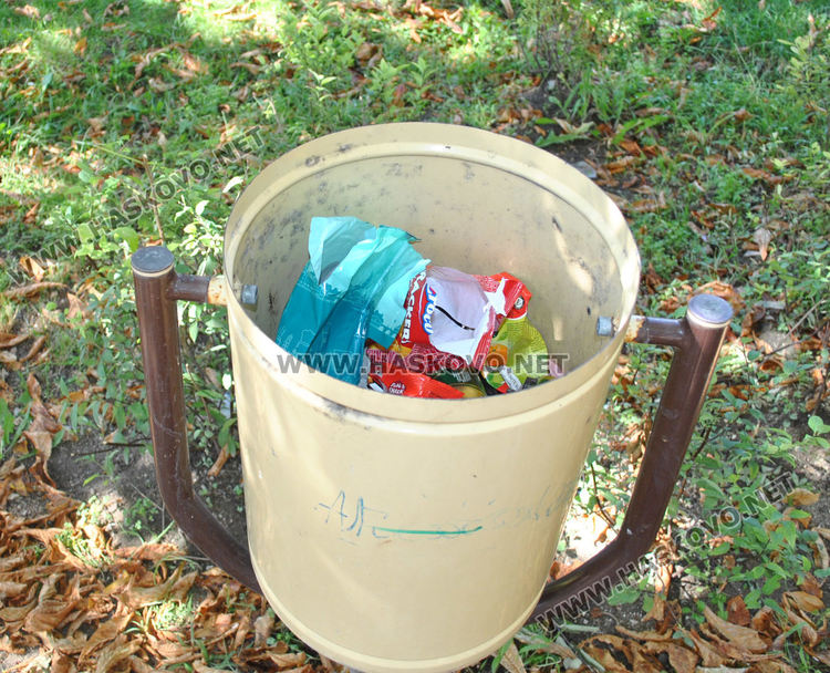 Хасковлийка: Счупена е част от пързалка в Градската градина