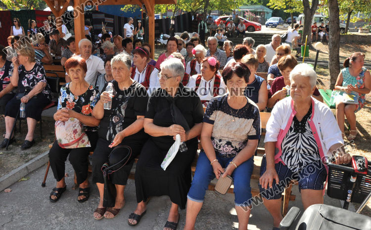 Представиха варен булгур, смигдал и сталевско масло на кулинарната благотворителна изложба с автентични рецепти