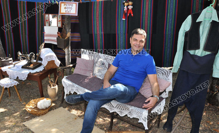 Представиха варен булгур, смигдал и сталевско масло на кулинарната благотворителна изложба с автентични рецепти