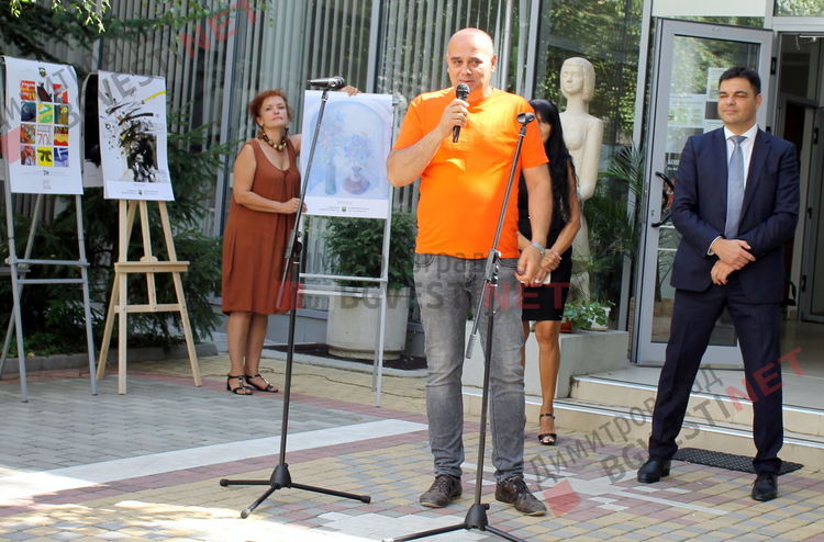 Официално представиха новия календар на Община Димитровград