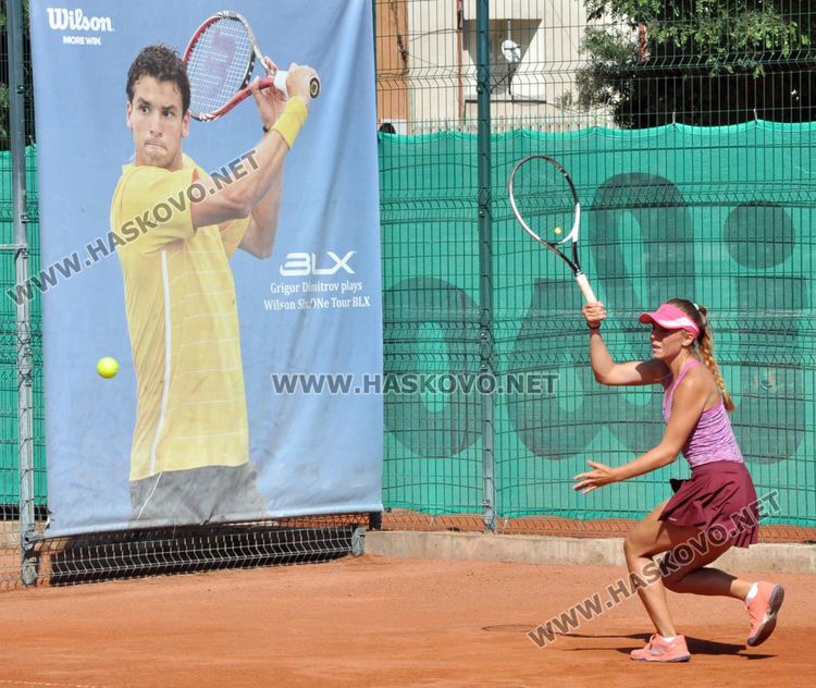 10 хасковски тенисисти спорят за трофея в Държавния турнир на "Юнак"