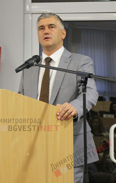  Тържествена сесия на ОбС - чуждестранни делегати, местни парламентаристи и новият почетен гражданин на Димитровград 