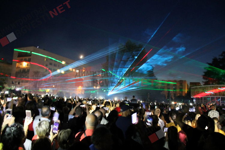 Димитровград отпразнува с уникално шоу 72-рата си годишнина