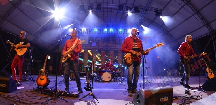 Димитровград отпразнува с уникално шоу 72-рата си годишнина