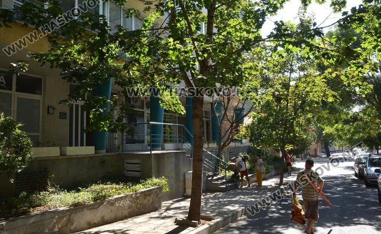 Изгоря колата на Руснака в подземен гараж