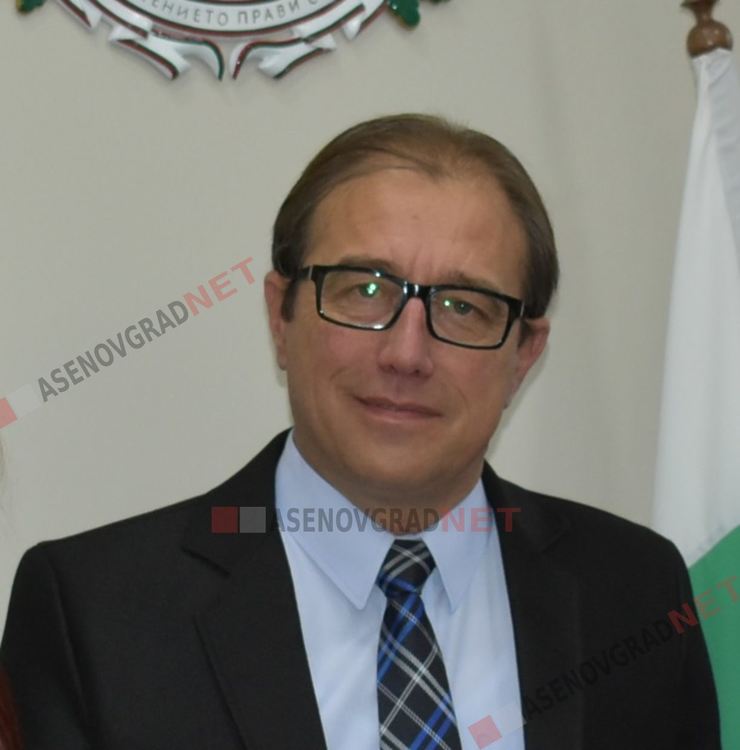 Емил Караиванов влиза отново в надпреварата за кмет на Асеновград