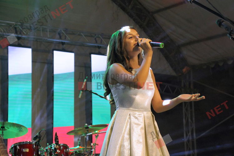 Димитровград отпразнува с уникално шоу 72-рата си годишнина