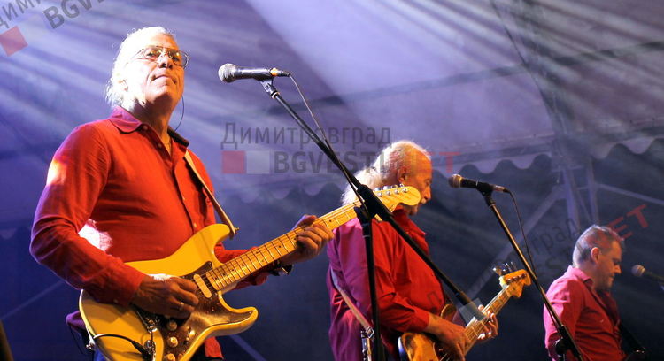 Димитровград отпразнува с уникално шоу 72-рата си годишнина