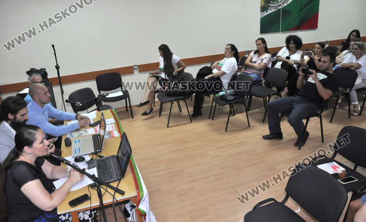 Хасковлии против Стратегията за детето, готвят международен протест