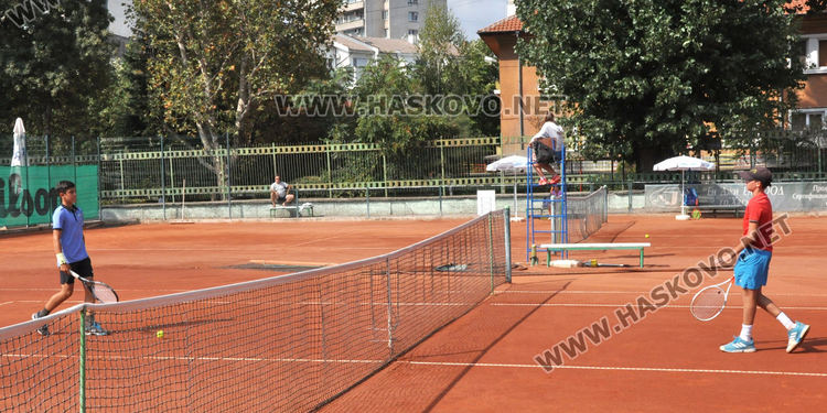 Адриано Дженев спечели титлата на Държавния турнир по тенис в Хасково