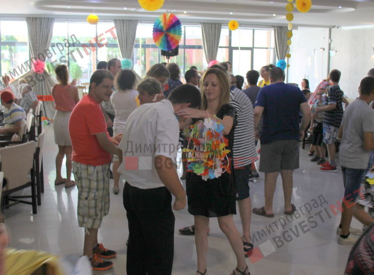 С празник Дневен център за деца с увреждания отбеляза 15 години грижи за децата