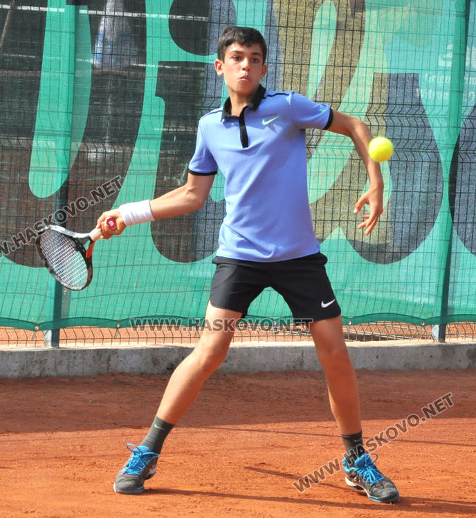 Адриано Дженев спечели титлата на Държавния турнир по тенис в Хасково