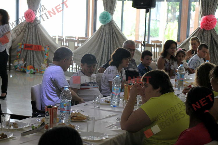 С празник Дневен център за деца с увреждания отбеляза 15 години грижи за децата