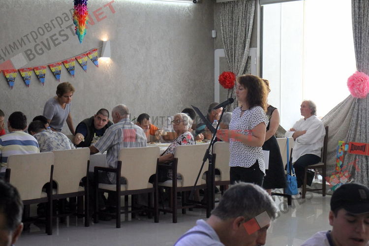 С празник Дневен център за деца с увреждания отбеляза 15 години грижи за децата