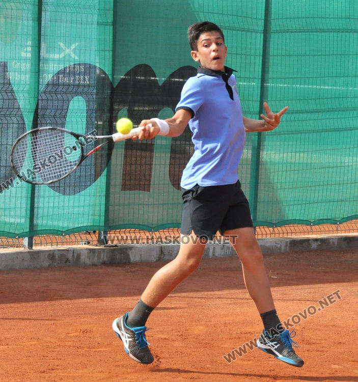 Адриано Дженев спечели титлата на Държавния турнир по тенис в Хасково