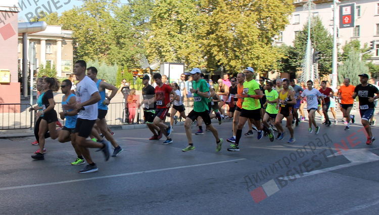 48 маратонци хукнаха от Димитровград към Хасково