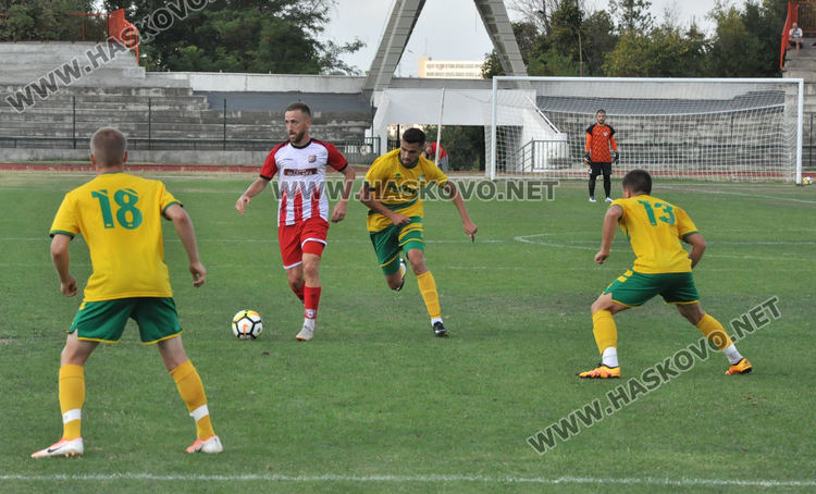 „Хасково” и „Свиленград” записаха равенство на „Ямача”