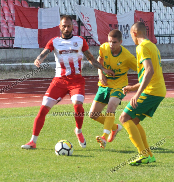 „Хасково” и „Свиленград” записаха равенство на „Ямача”