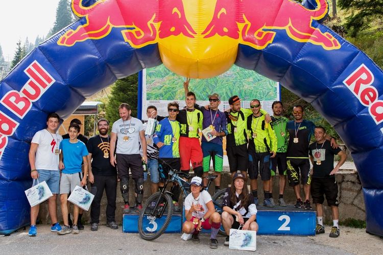 Атрактивно състезание по планинско колоездене завладя Пампорово