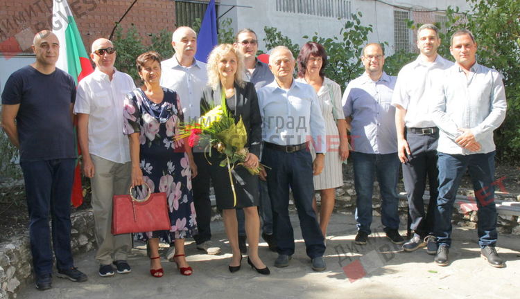 „Демократична България - Обединение“ откриха предизборен щаб в Димитровград