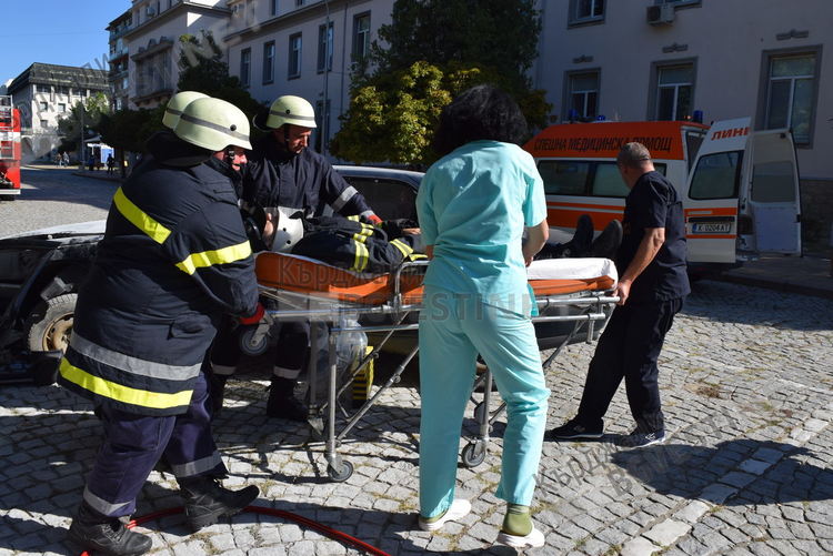 ЦСМП-Кърджали ще демонстрира умения за спасяване на  пострадали от катастрофи пред кърджалийци