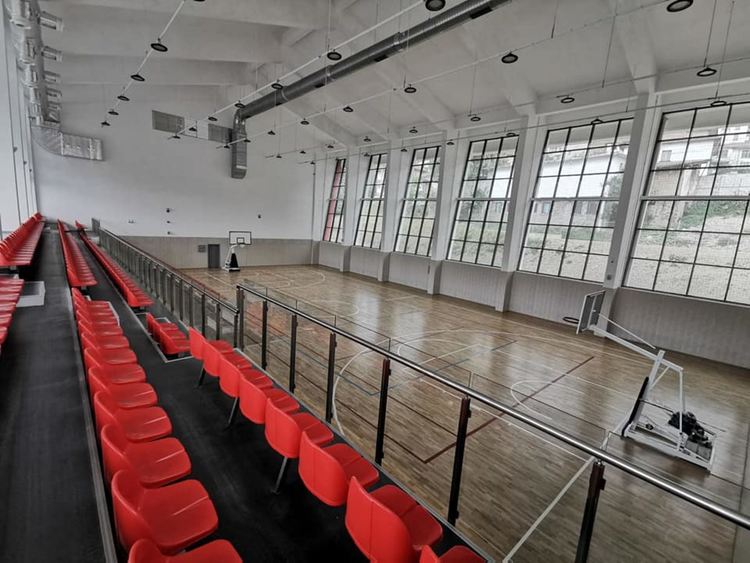 Новата Спортна зала към ПМГ отваря врати за учебната година