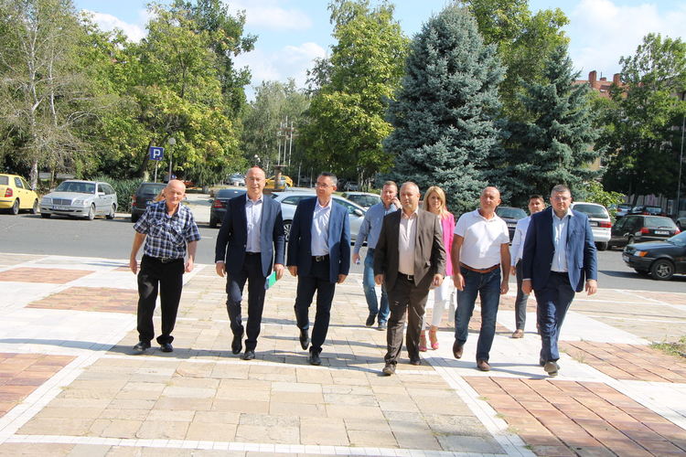 ДПС подаде документи за регистрация за местния вот в ОИК-Кърджали