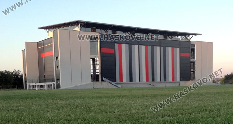 Старият стадион „Хеброс“ в Харманли възкръсна в модерно спортно съоръжение