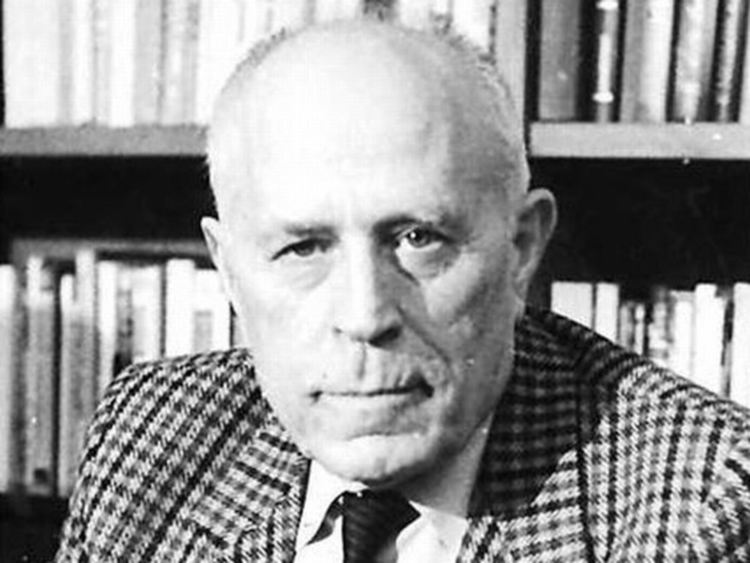 Николай Хайтов